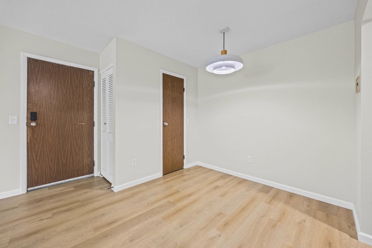 2519 Culver Road Apartments - Photo 6 of 50