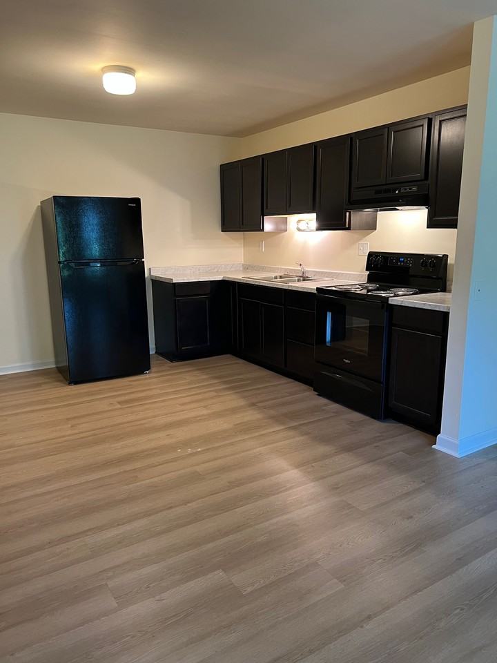 1524 Bertha Ln #B - Photo 2 of 3