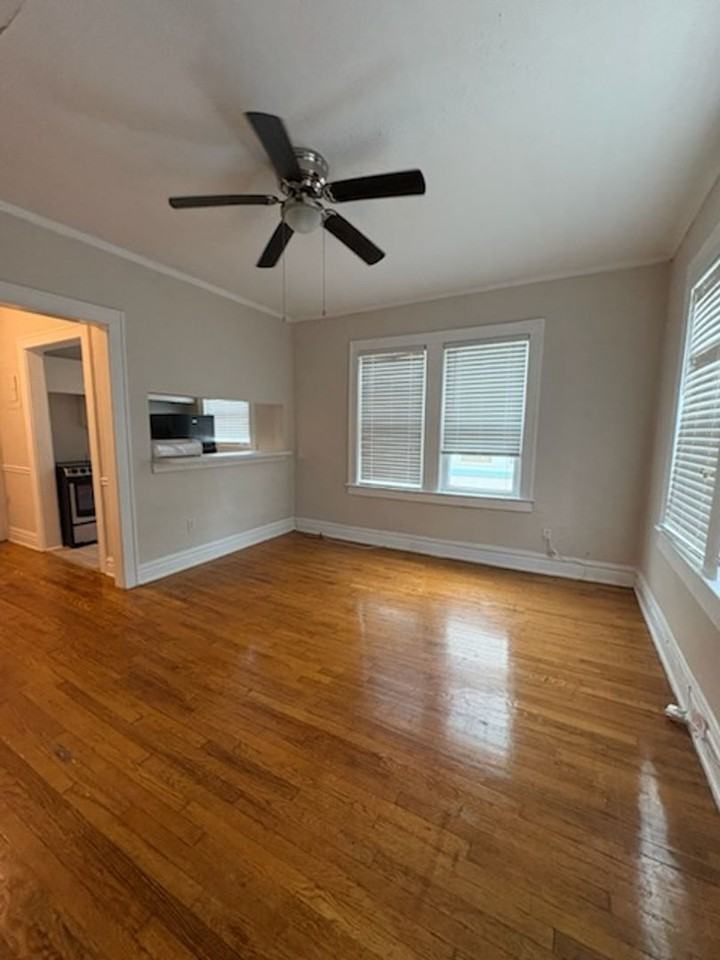 Charming Renovated 1BR/1BA located Steps Away from Bayshore Blvd. - Photo 6 of 14
