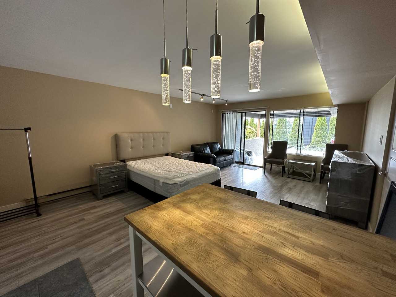 3888 Norwood Avenue - Photo 2 of 11