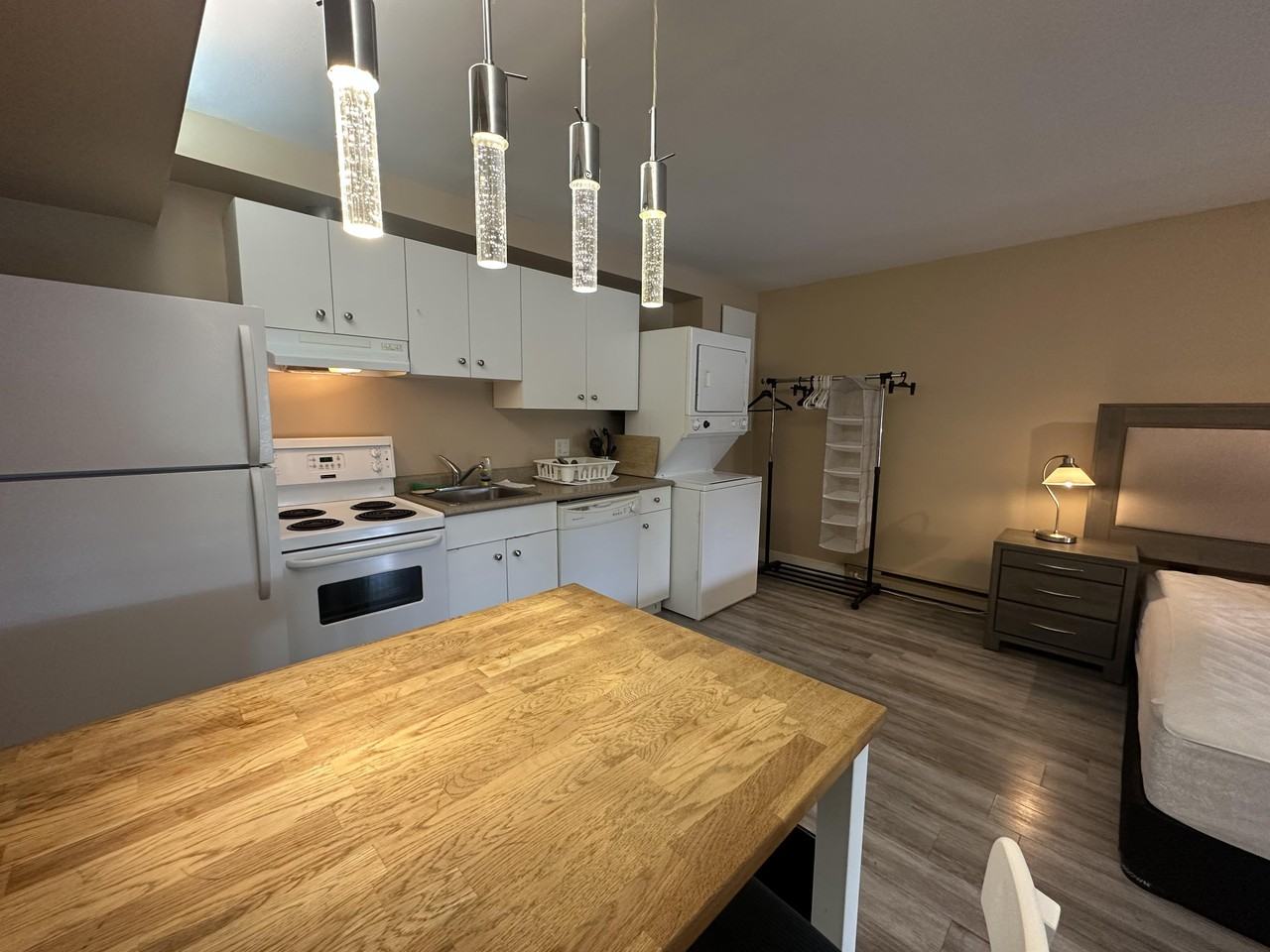 3888 Norwood Avenue - Photo 3 of 11