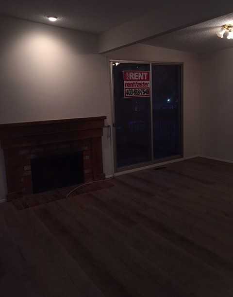 130 12 Ave Ne - Photo 6 of 11