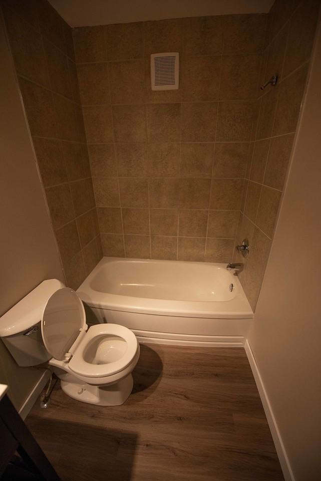 10345 123 St Nw - Photo 7 of 10