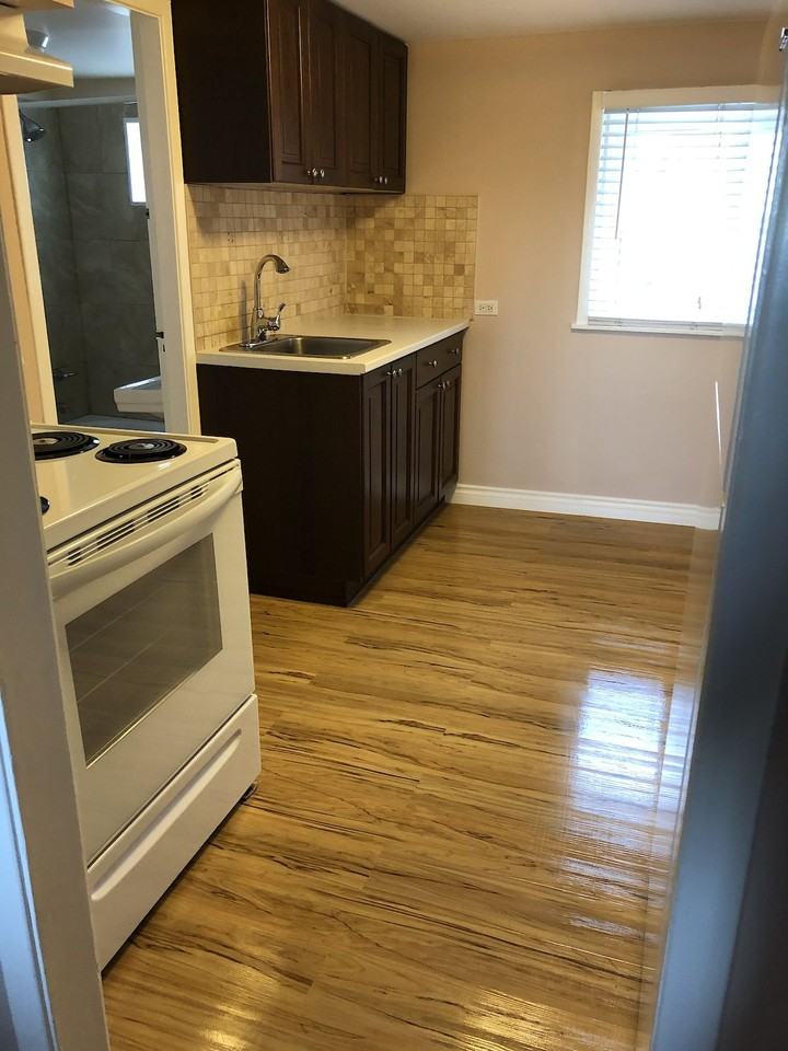 802 24 Ave Se - Photo 2 of 15