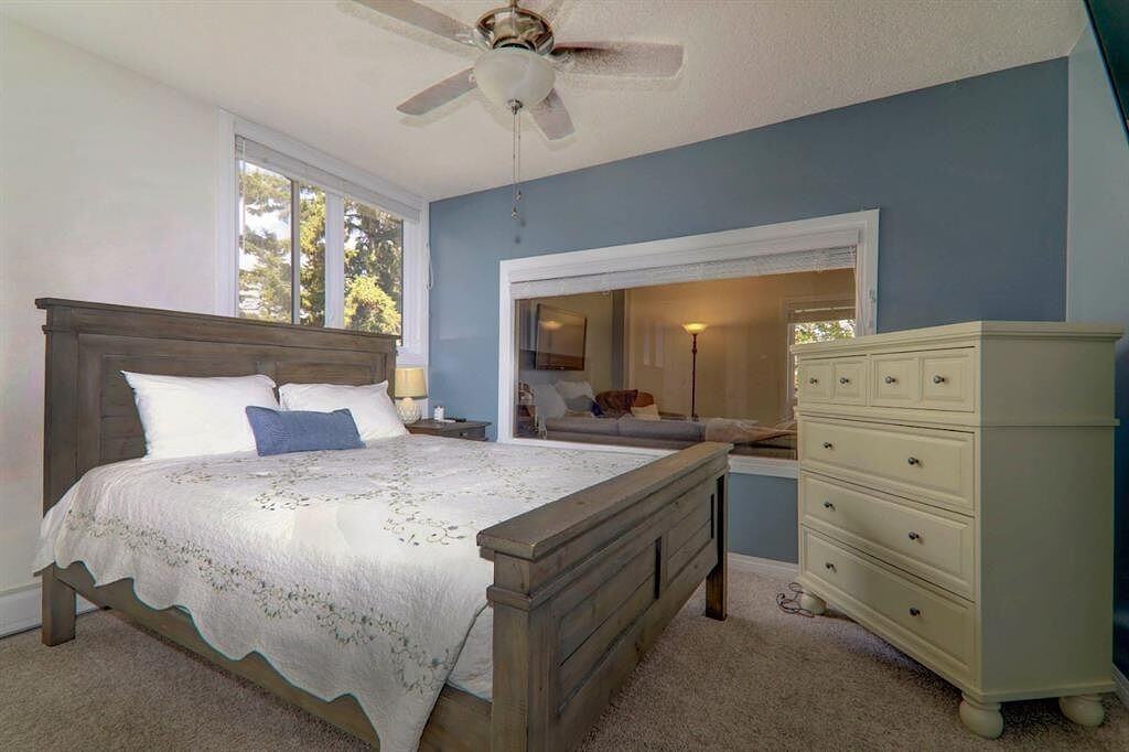 332 Cedar Cres Sw - Photo 2 of 21