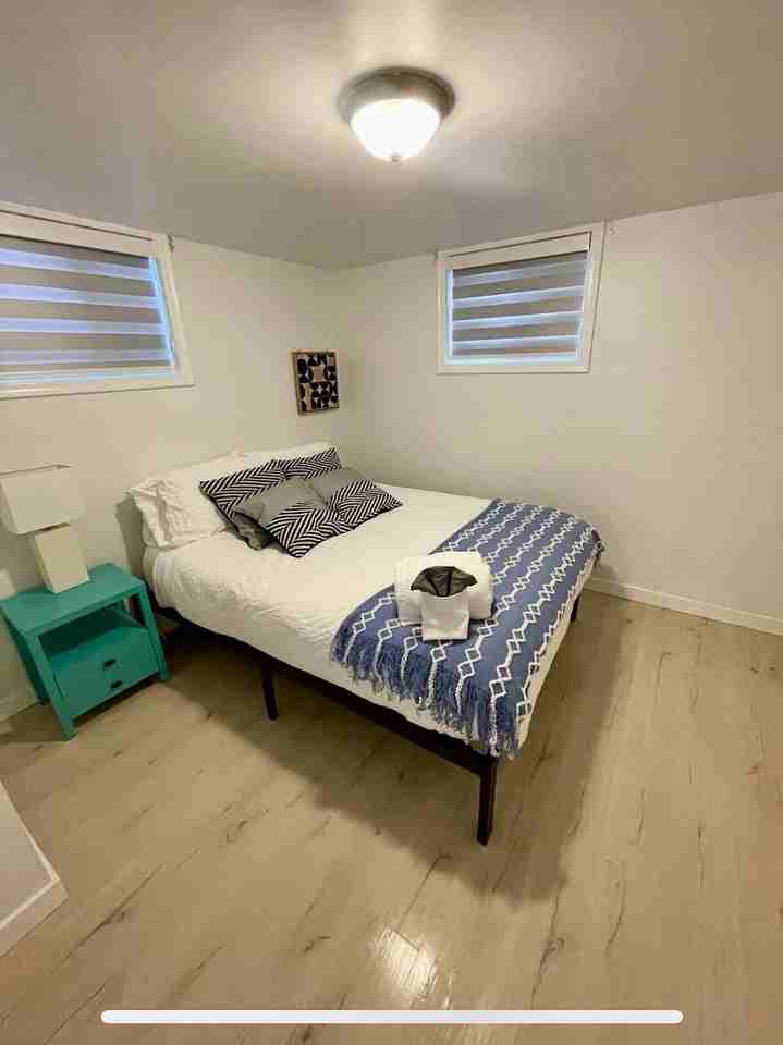 908 36 St Nw - Photo 5 of 14