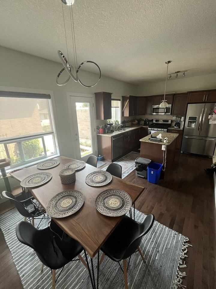 248 - 248 20 Avenue Northeast - Photo 5 of 19