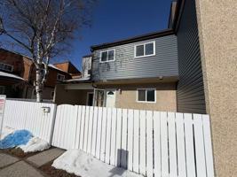 featured image of 211 Kaskitayo Crt Nw