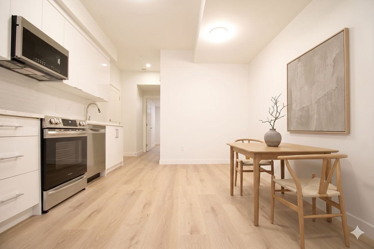 1433 29 St Sw - Photo 2 of 21