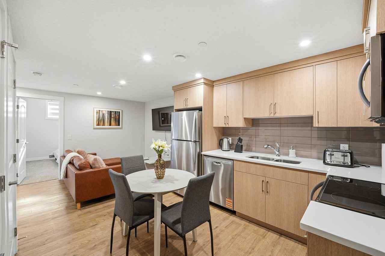 11 Herron Rise Ne - Photo 4 of 15