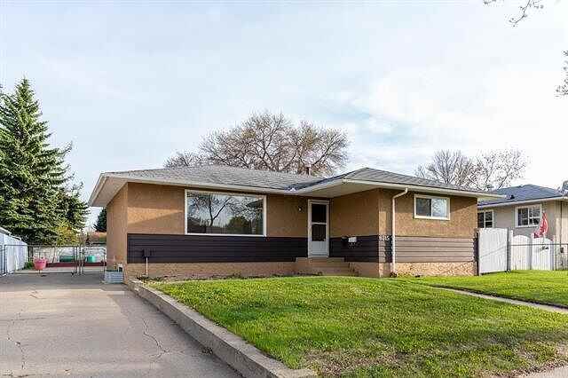 6315 152 Ave Nw - Photo 2 of 12