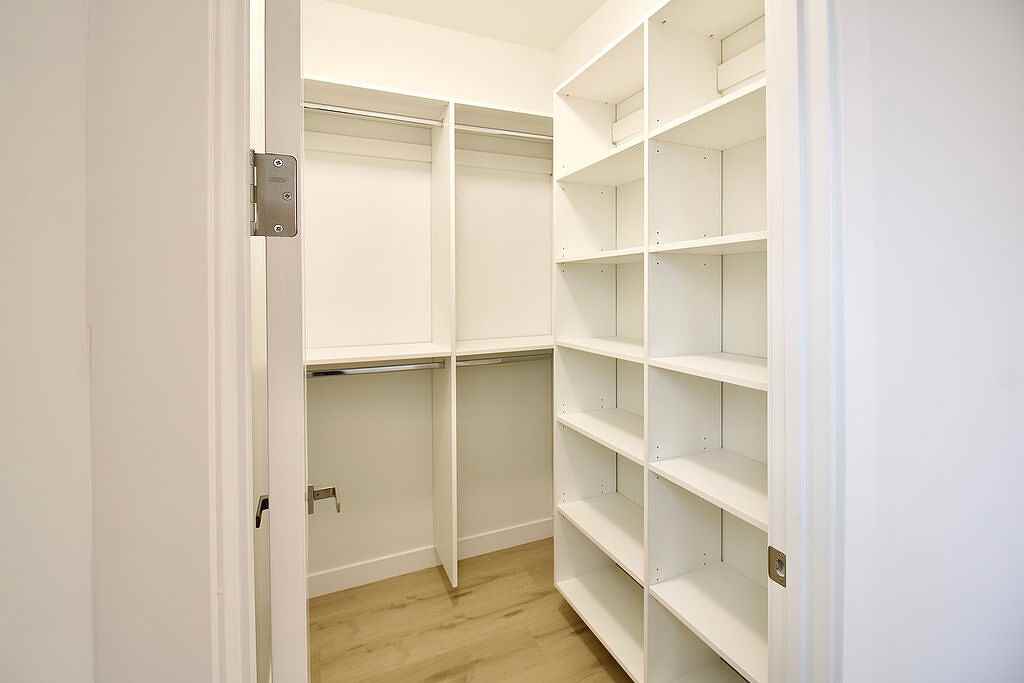 1431 29 St Sw - Photo 3 of 24