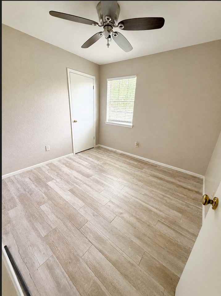 1875 Westchase Dr - Photo 3 of 10