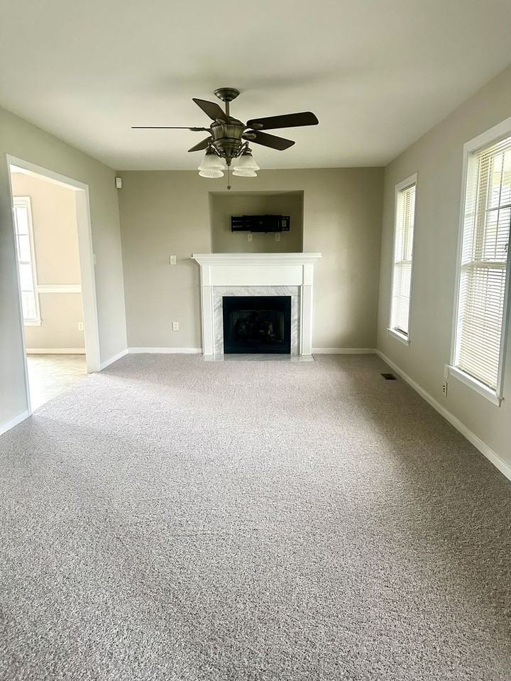 15713 Winding Ash Dr - Photo 2 of 13
