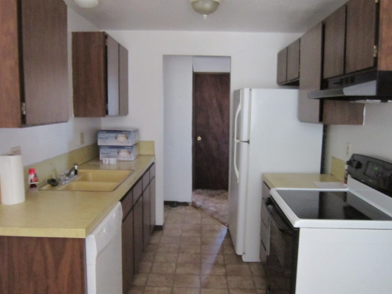 626 Van Ness Ave - Photo 5 of 12