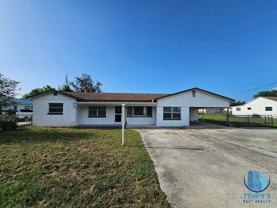 2302 Burns St - Photo 1 of 1