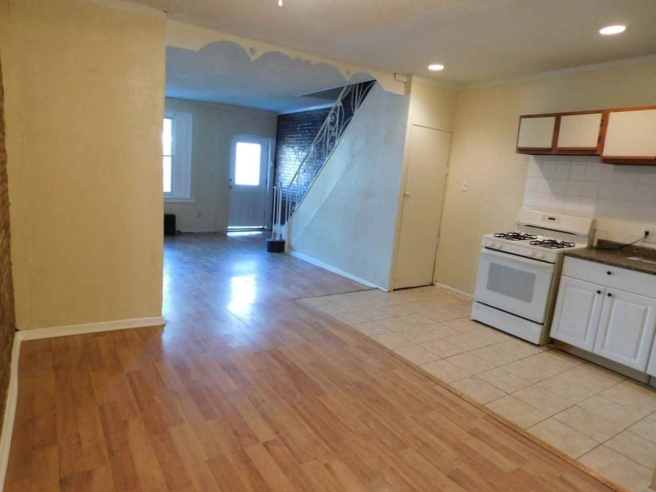 5341 Hadfield St - Photo 6 of 22
