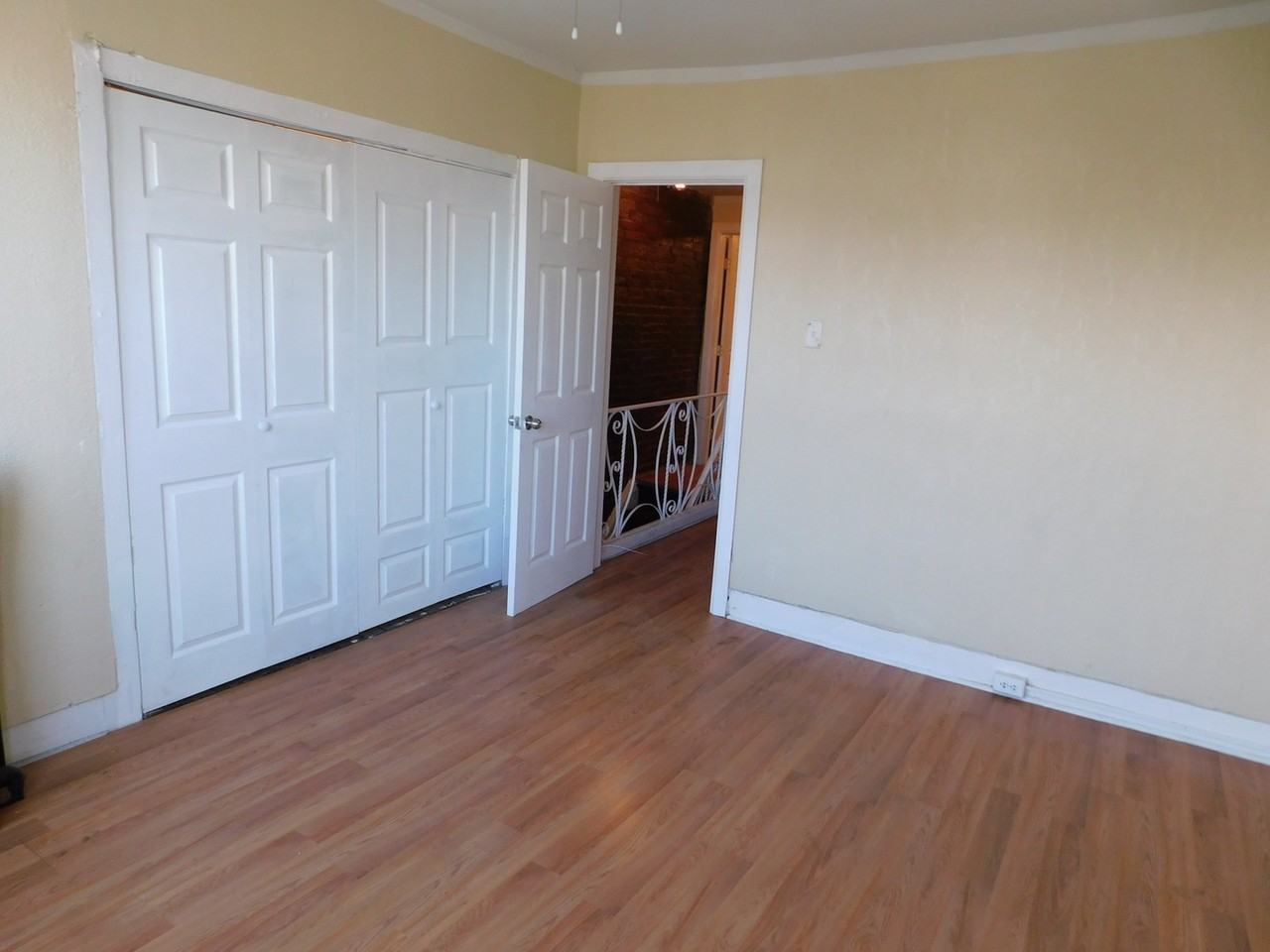 5341 Hadfield St - Photo 7 of 22