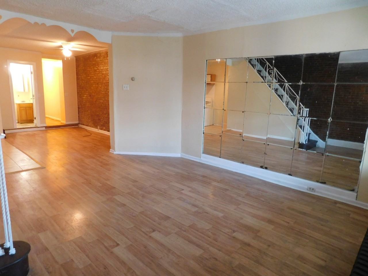 5341 Hadfield St - Photo 2 of 22
