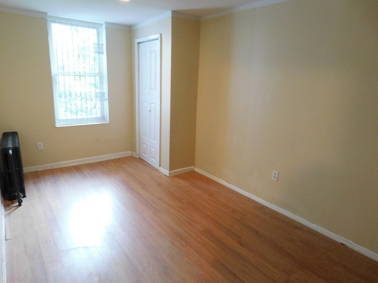 5341 Hadfield St - Photo 3 of 22