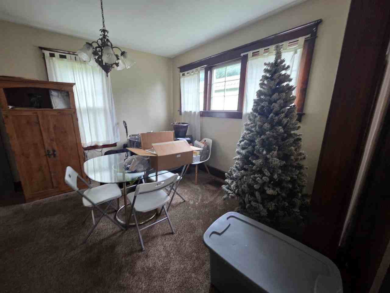 227 Banning Ave - Photo 6 of 11