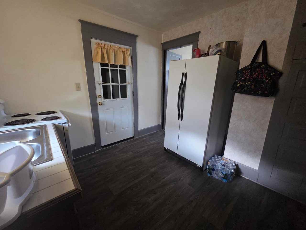 227 Banning Ave - Photo 7 of 11