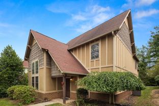 8 Trafalgar Cir - Photo 1 of 1