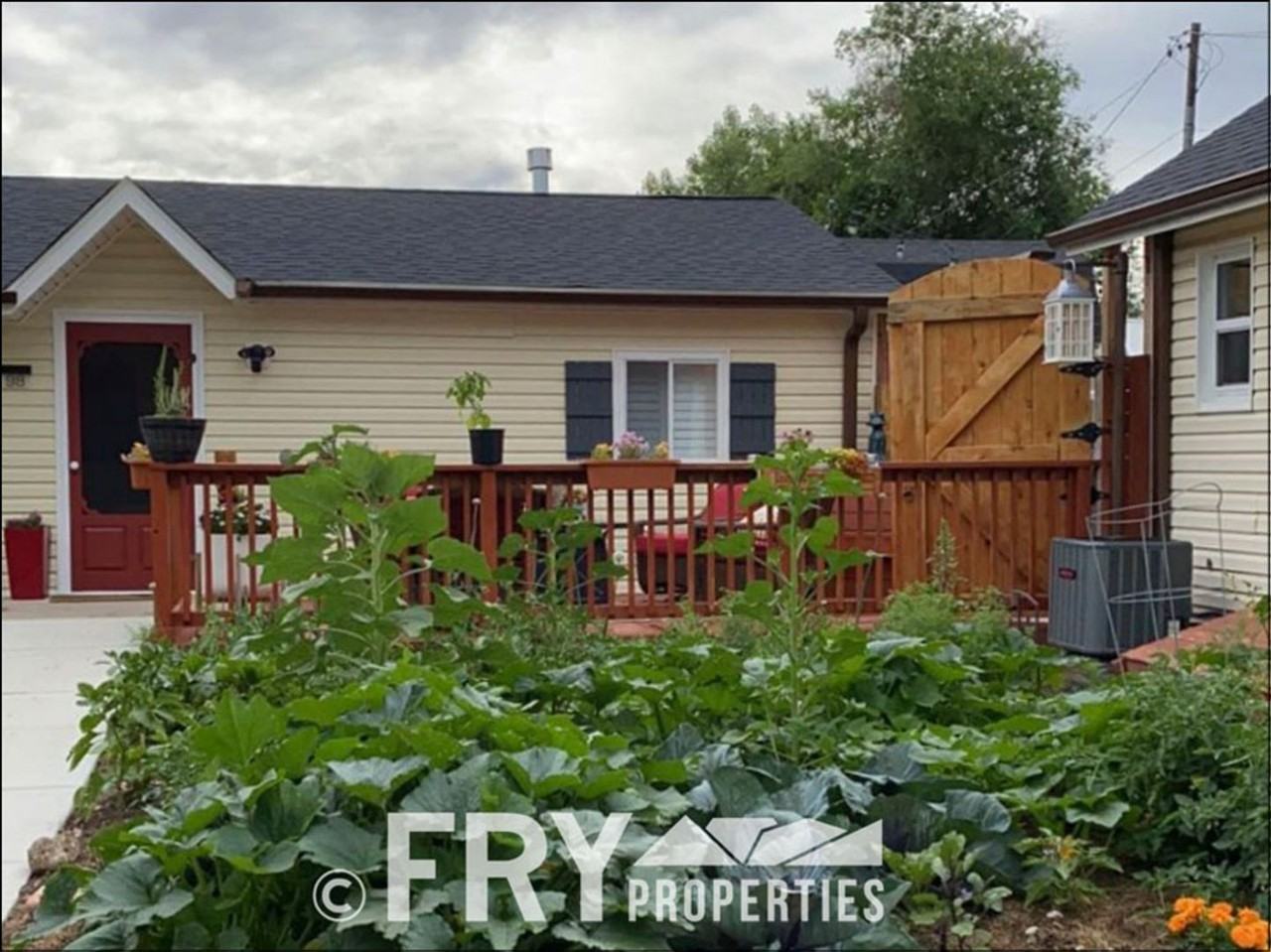 98 S Newland St - Photo 7 of 34