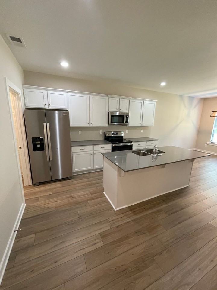 459 Troubadour Ln - Photo 7 of 41