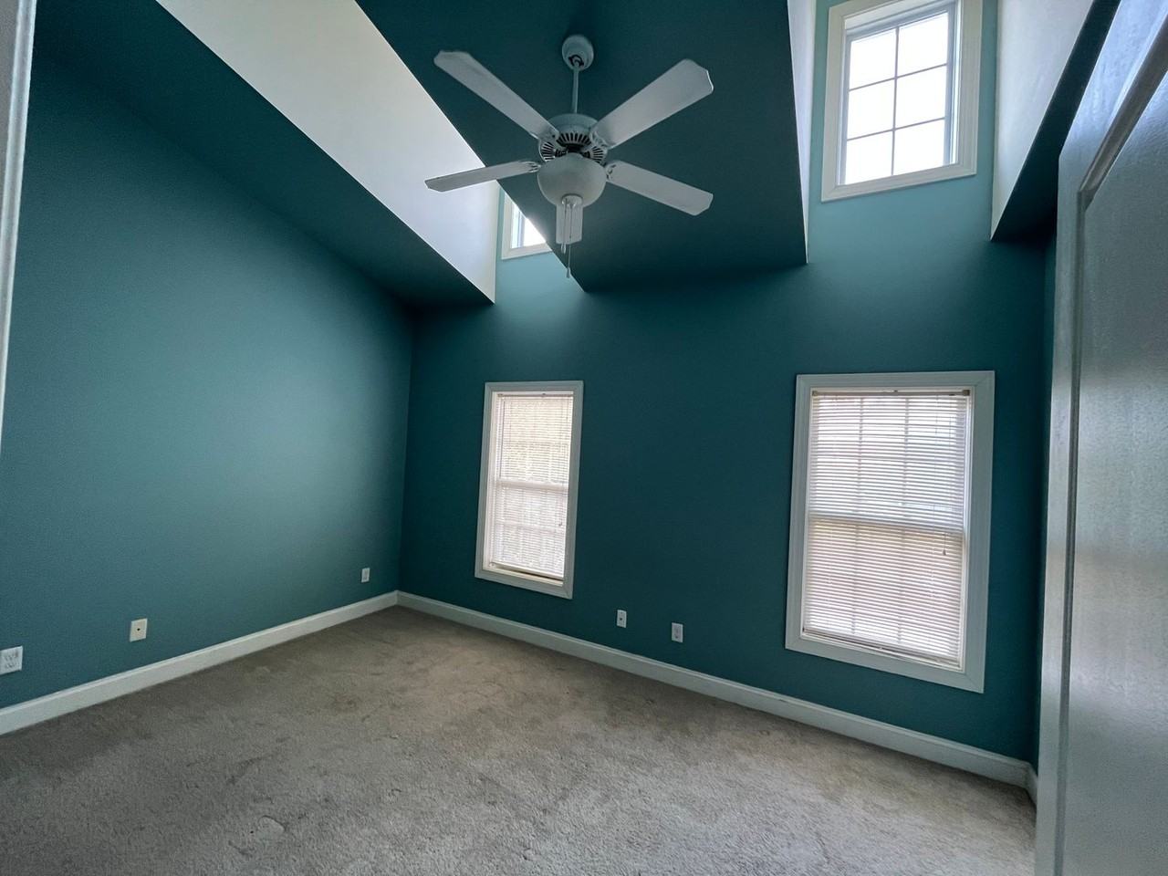 4822 Exton Park Loop - Photo 7 of 8
