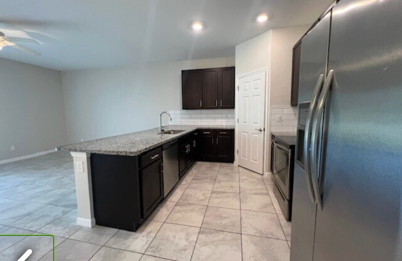1039 San Cristobal Ave - Photo 5 of 17