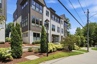 2428 Runnymede Ln - Photo 1 of 1