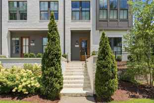 2428 Runnymede Ln - Photo 1 of 1