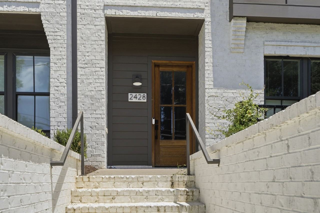 2428 Runnymede Ln - Photo 4 of 50