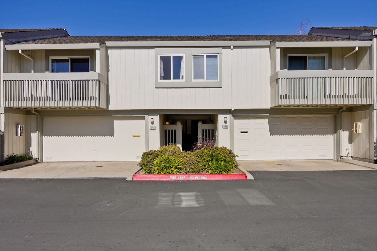 10995 Northseal Sq - Photo 4 of 47