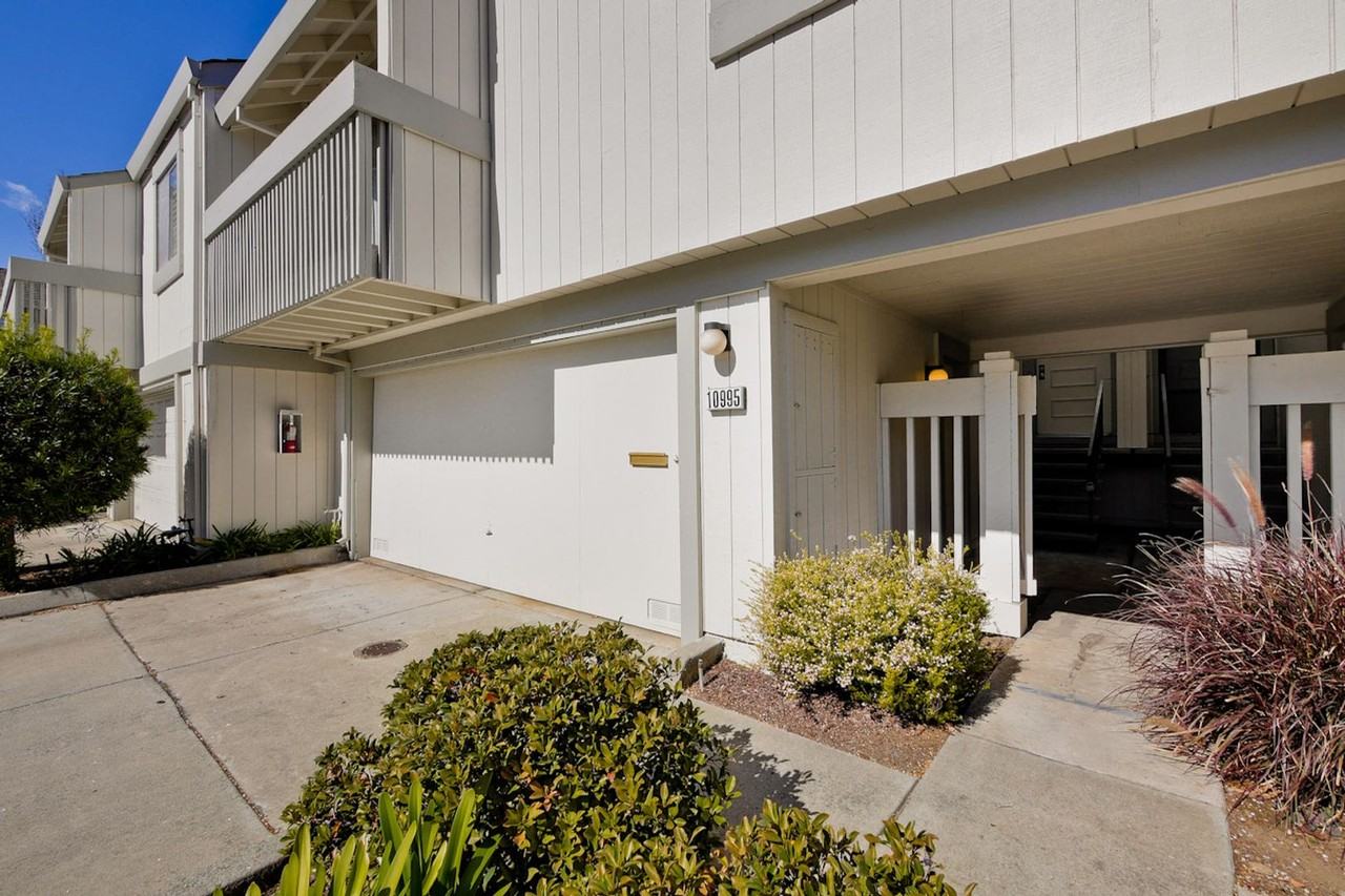 10995 Northseal Sq - Photo 6 of 47