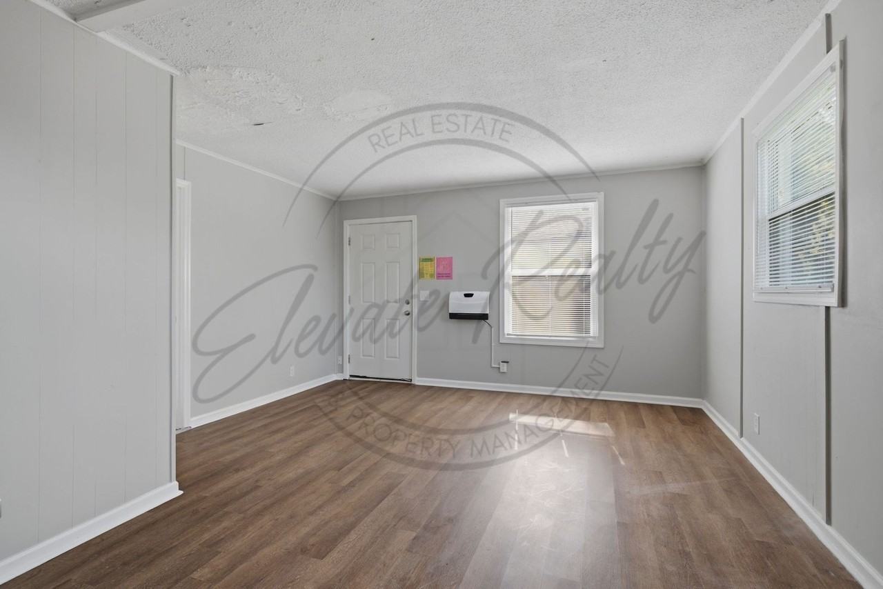 193 Welworth St - Photo 5 of 20