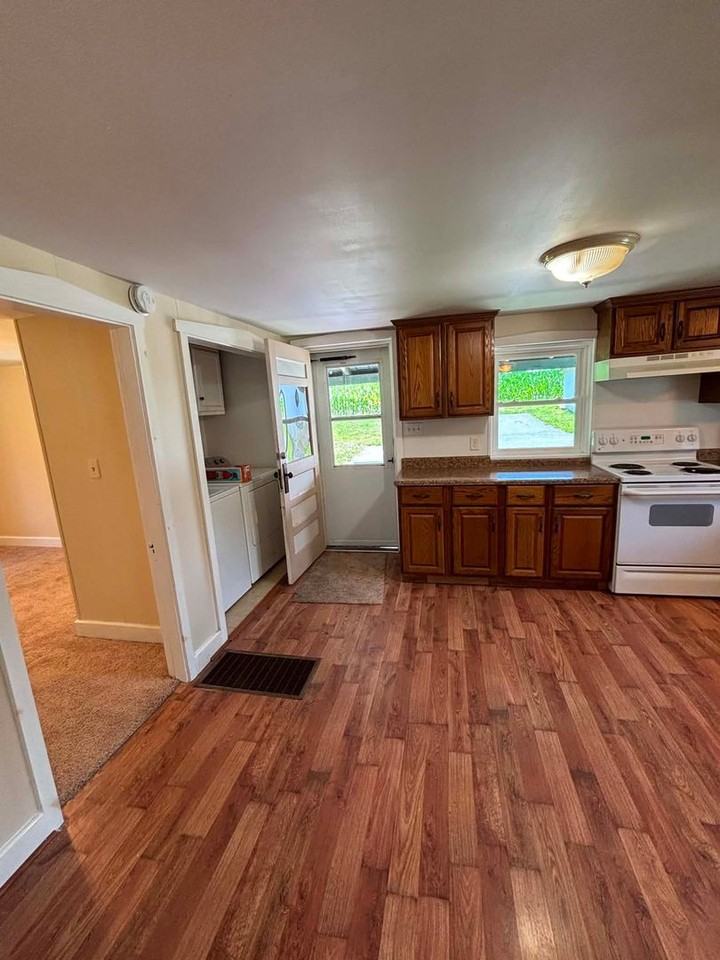 2900 Compass Rd - Photo 7 of 16