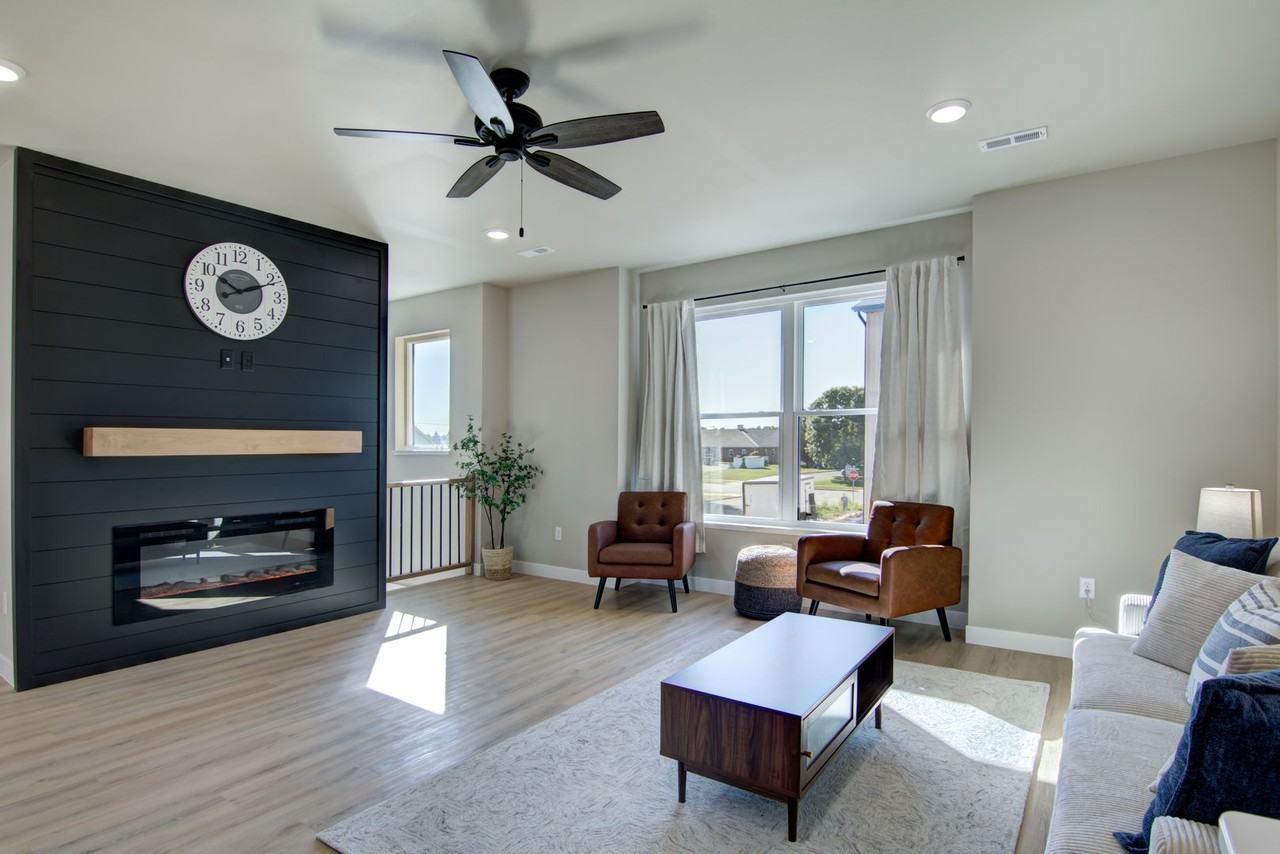 2529 Otter Tail Way - Photo 7 of 33