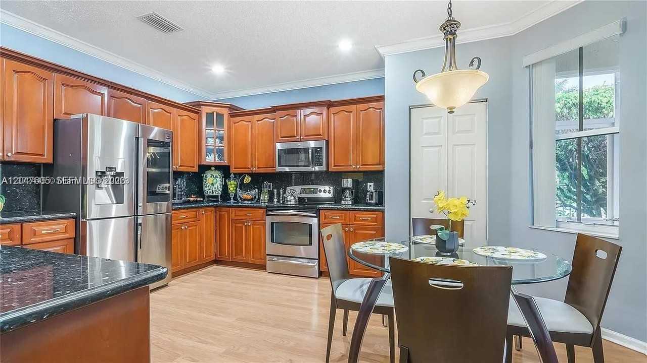 1714 Royal Grove Way - Photo 7 of 8