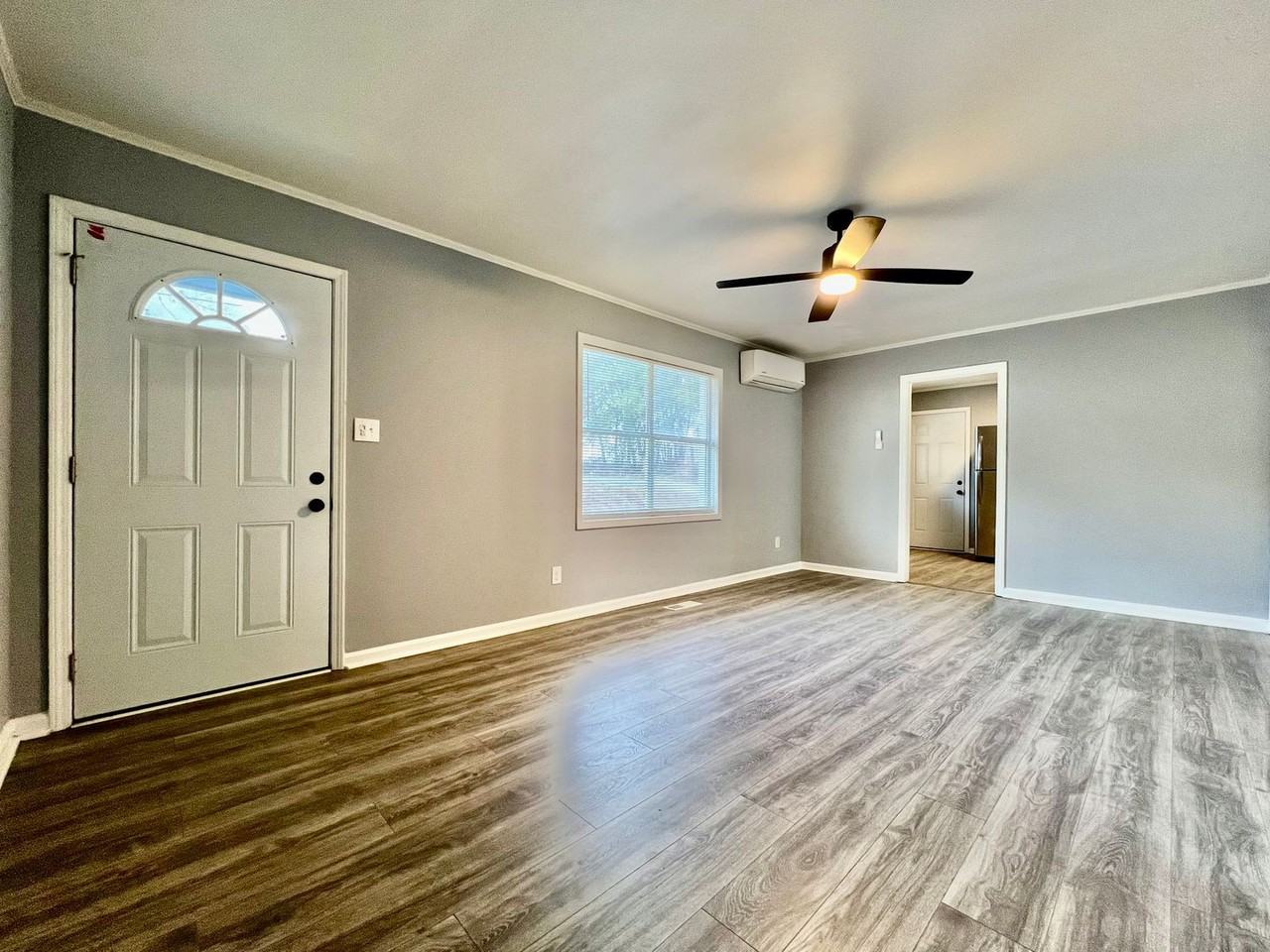 2926 Skyline Rd - Photo 3 of 11