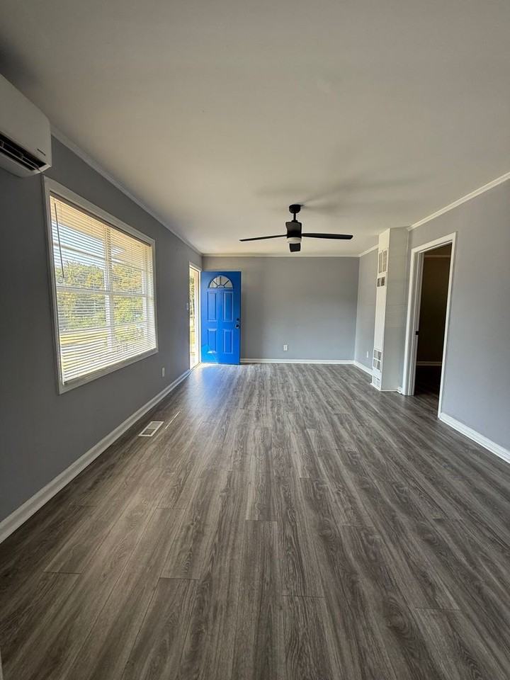 2909 Skyline Rd - Photo 2 of 6