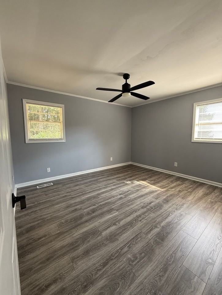 2909 Skyline Rd - Photo 4 of 6