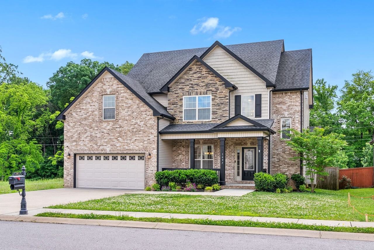 1697 Ellie Piper Cir - Photo 3 of 37