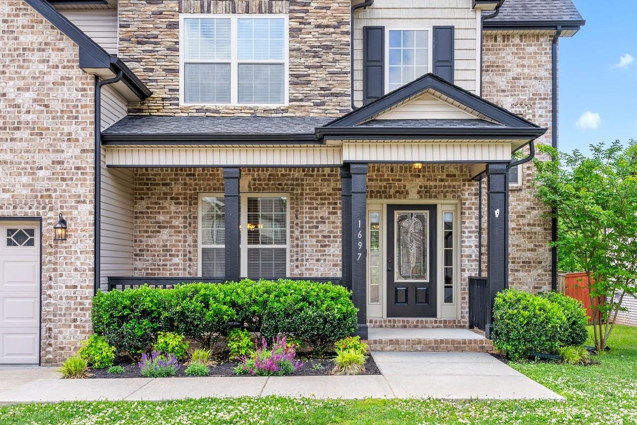 1697 Ellie Piper Cir - Photo 4 of 37