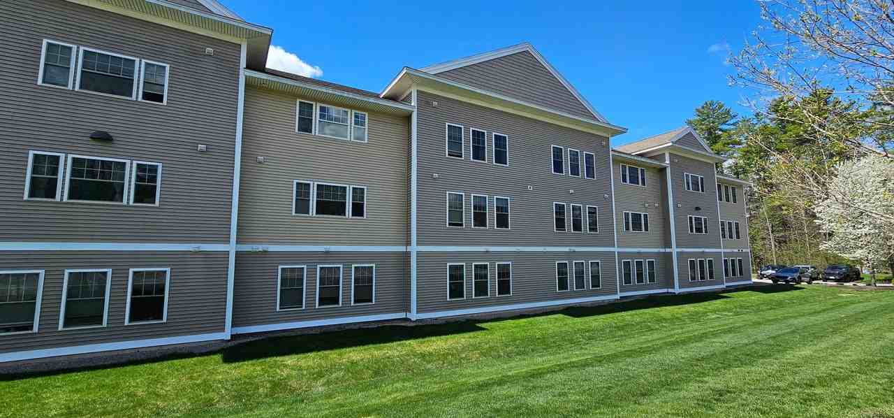Rivers Edge Apartments - Photo 2 of 14