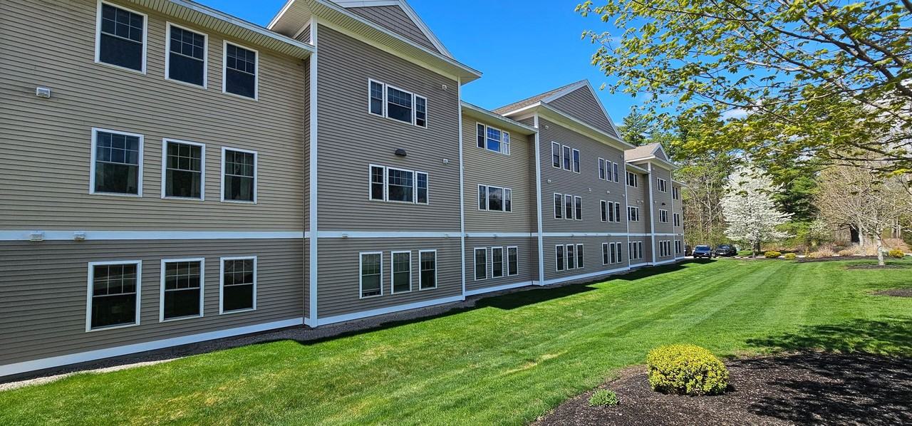 Rivers Edge Apartments - Photo 3 of 14