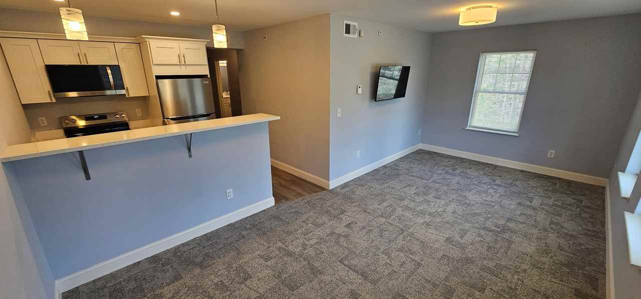 Rivers Edge Apartments - Photo 7 of 14