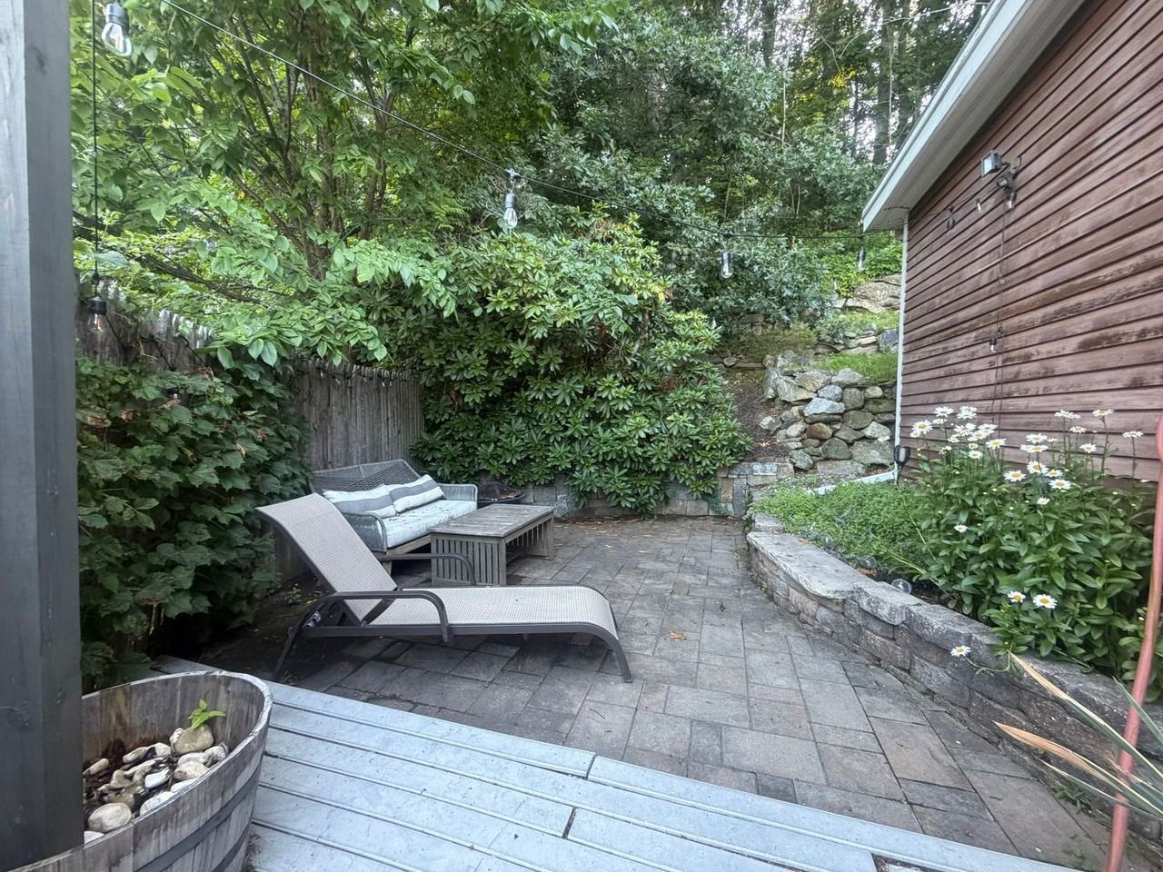 36 Cobbetts Pond Rd - Photo 3 of 25
