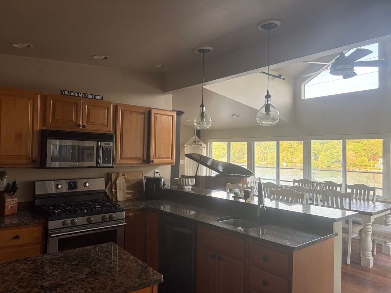 36 Cobbetts Pond Rd - Photo 4 of 25